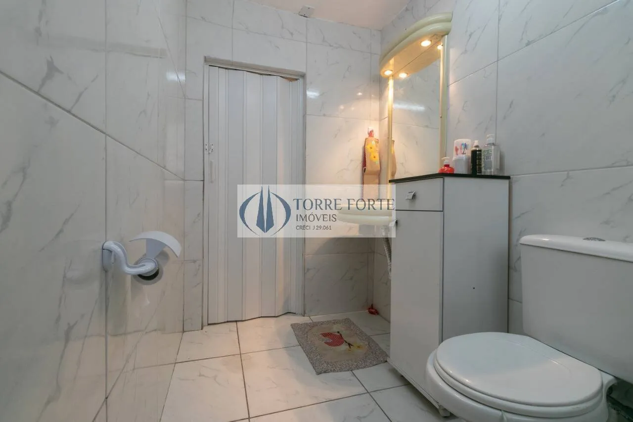 Imagem Casa com 4 dormitórios 3 banheiros na Vila Ema