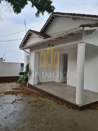 Foto do imóvel Espaçosa casa quatro dormitórios no centro Oportunidade! em Avenida Marechal Castelo Branco
