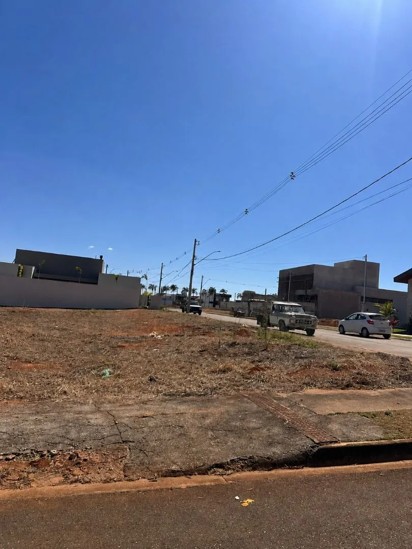 Foto do imóvel Terreno à venda, 405 m² por R$ 270.000 - Alto da Serra - Patos de Minas/MG