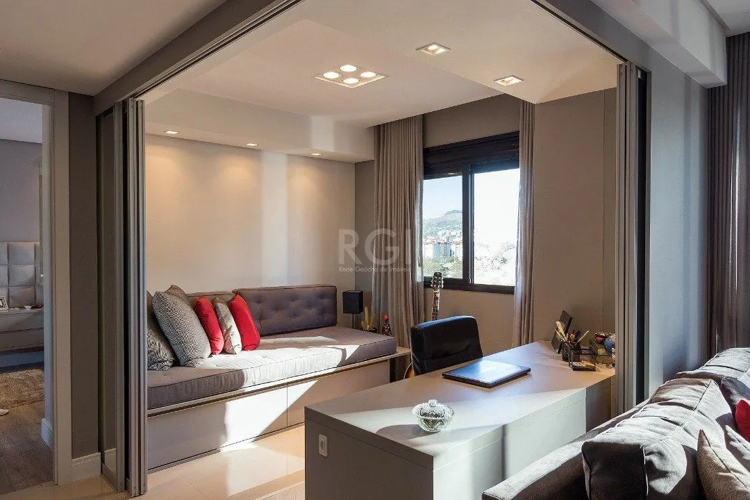 Imagem Apartamento | 2 Dormitórios | 1 Suíte | 1 Vaga | Bairro Cristal | Porteira Fechada