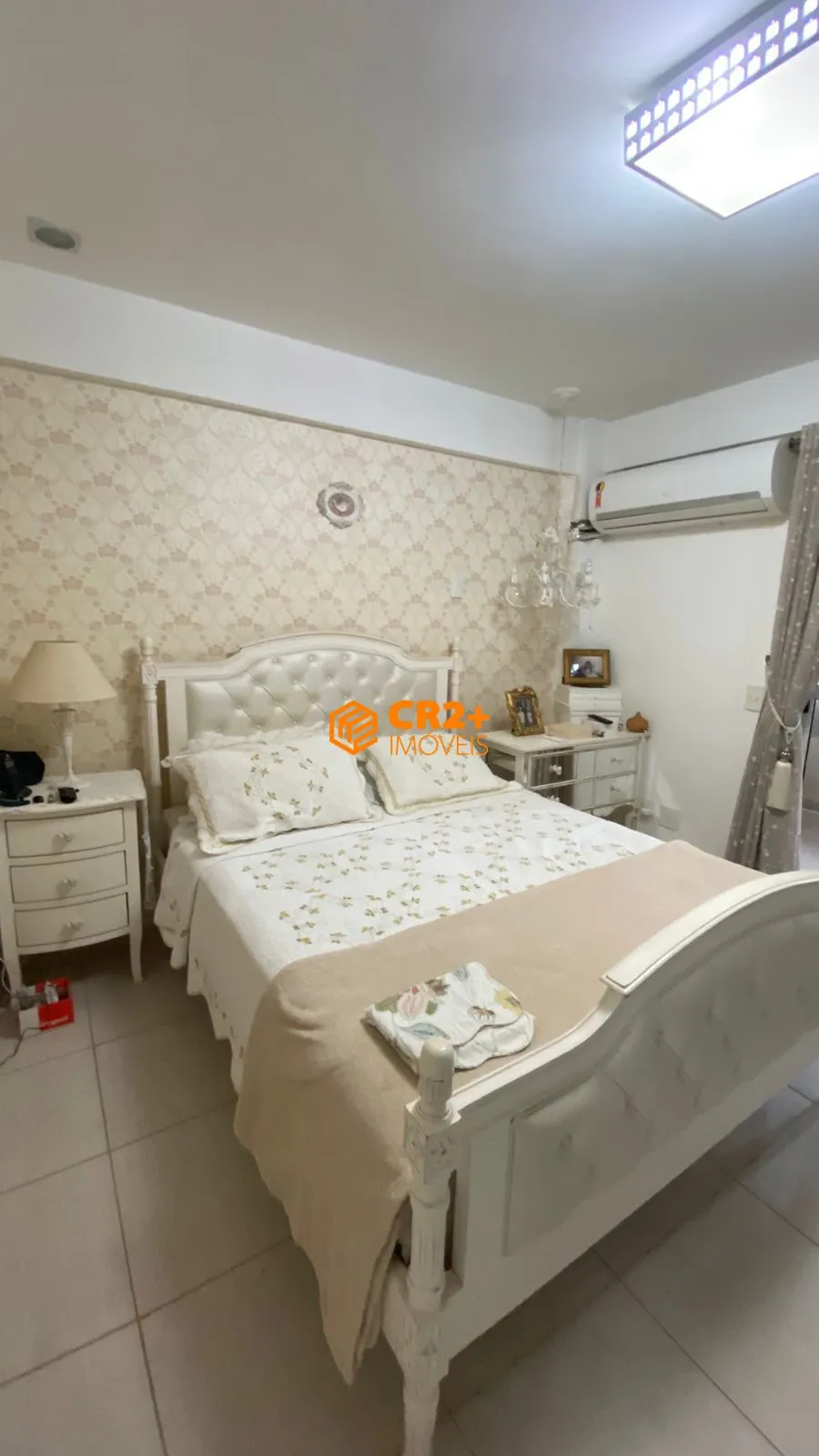Imagem Vendo casa alto padrão 06 quartos, 02 suítes, 450m2, 02 vagas de garagem no Recr