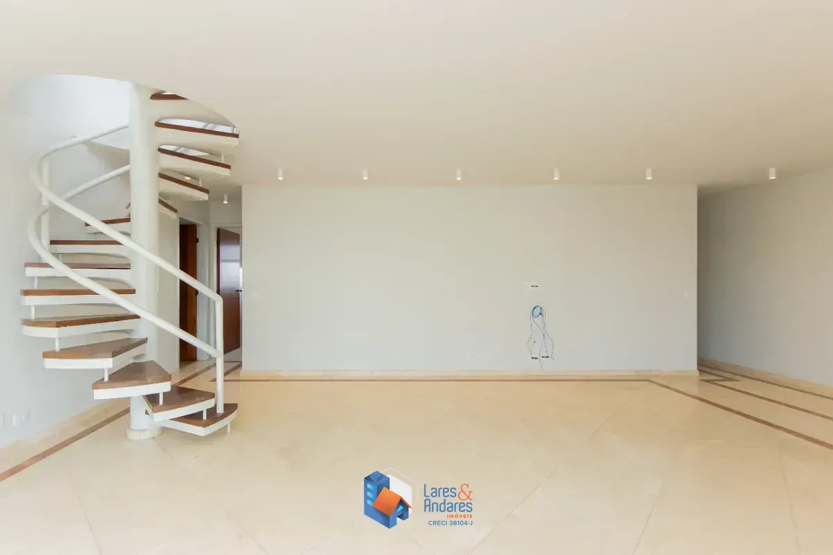 Imagem Cobertura para venda em Vila Congonhas com 3 quartos, sendo 1 suíte, 238m²