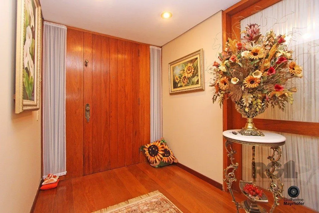Imagem Excelente apartamento de 315m² com 3 dormitórios e 2 vagas.