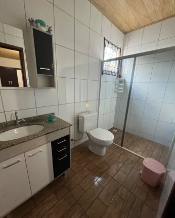 Imagem Casa a venda em Guaratuba com piscina e sozinha no terreno!!!!