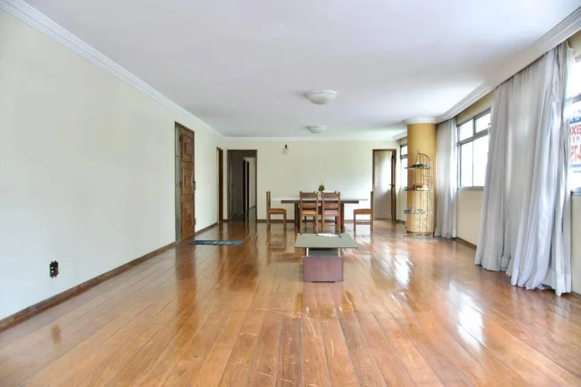 Imagem Apartamento à Venda em Lourdes | Em Frente à Praça da Assembleia |4 Quartos