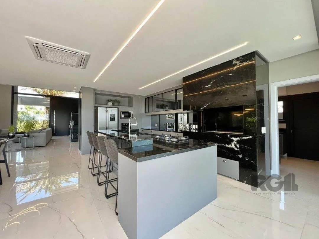 Imagem Casa de Condomínio em Atlântida Sul