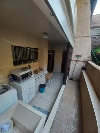 Imagem Casa para Venda em Concórdia, Centro, 2 dormitórios, 2 suítes, 5 banheiros