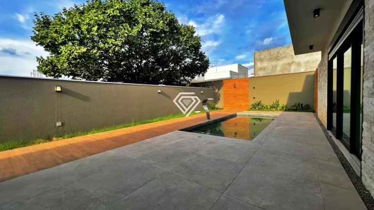 Imagem Casa 3 Suítes, + Escritório, 240 m² c/ lazer à venda no Condomínio Caribe