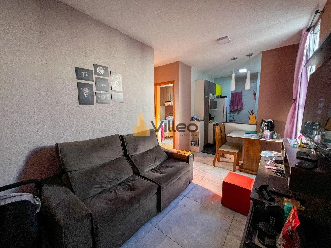 Foto do imóvel Encante-se com este aconchegante apartamento de 2 dormitórios, sendo o de casal com armários plane...