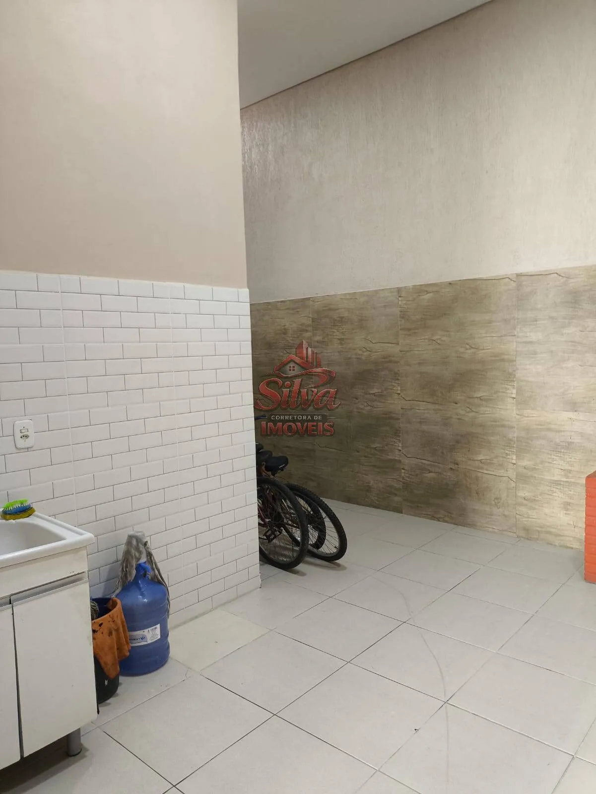 Imagem C127 |Casa 4 dormitórios com piscina aquecida a 30m do mar