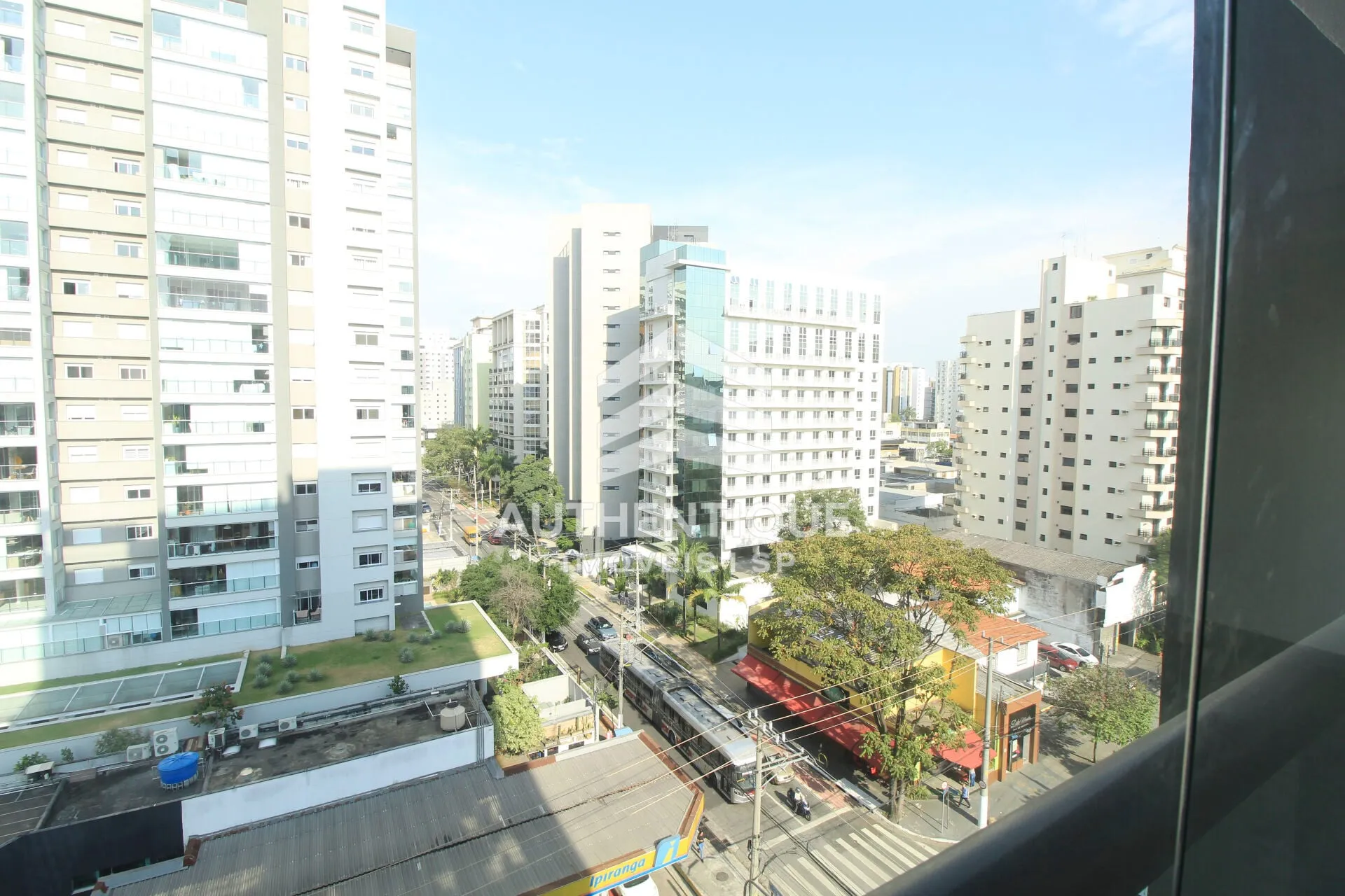 Imagem 1300 Jurupis Moema - Apartamento à venda em São Paulo/SP