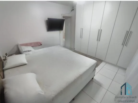 Imagem Chácara LINDA com 3.700m², Semi mobiliada, 03 quartos, churrasqueira, em Colombo - PR