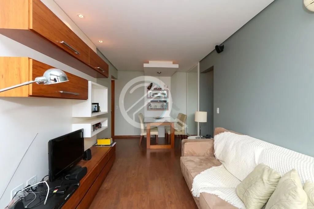 Imagem Apartamento com 67m2 privativos mobiliado e equipado com eletrodomésticos e split. Imóvel bem vent...