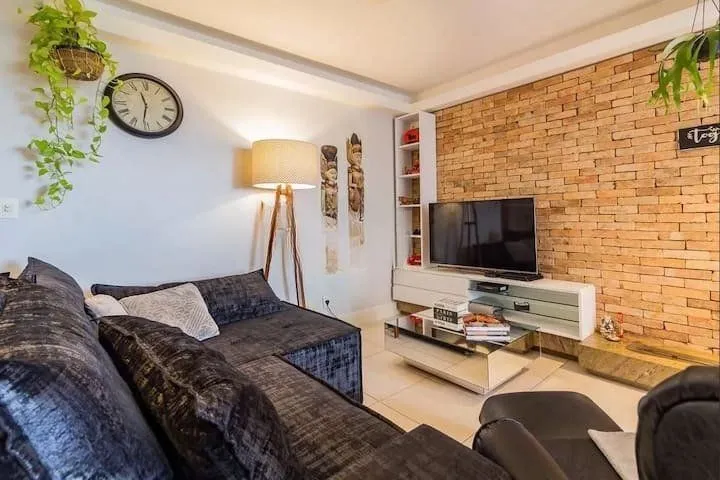 Imagem Apartamento à venda, 2 Quartos, 2 Banheiros, 2 Vagas, Bairro Menino Deus