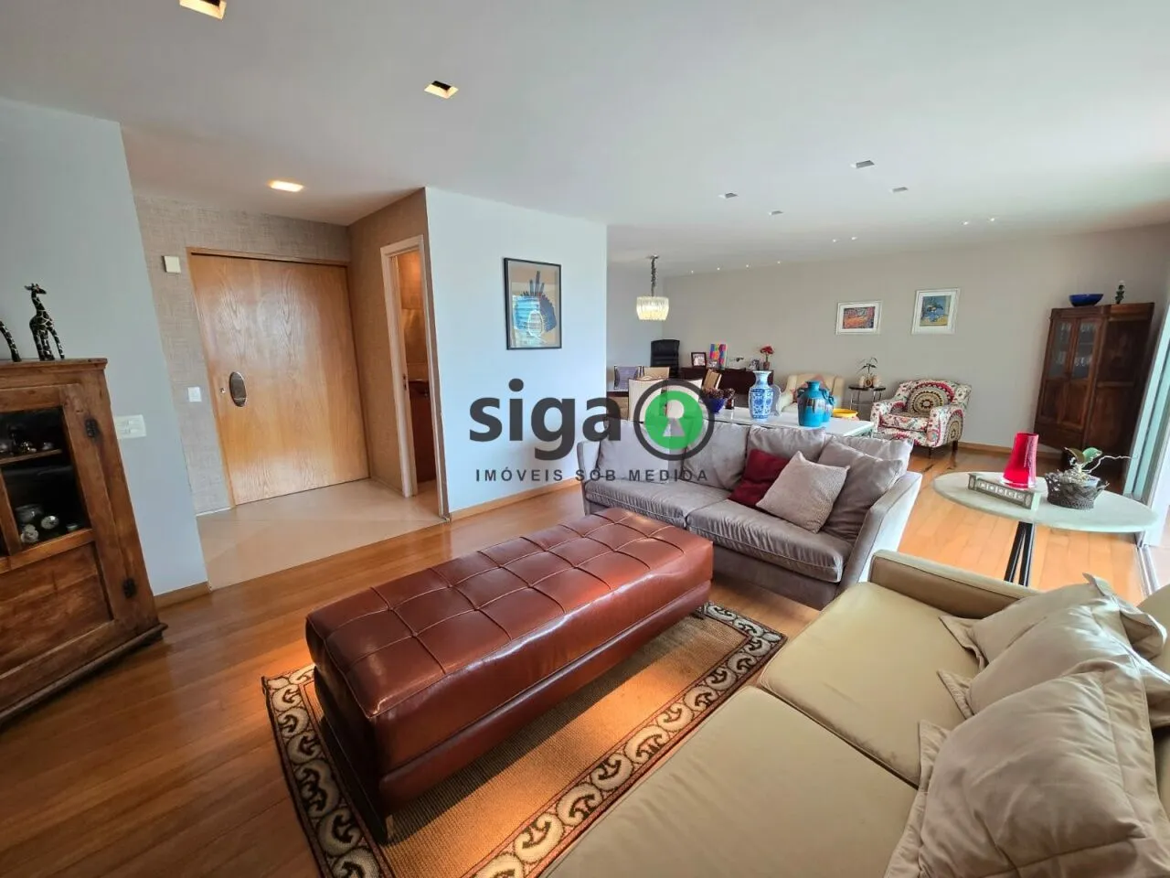 Imagem Apartamento à venda no Brooklin | 218m² | 3 suítes + home office | Varanda envidraçada | Alto padrão