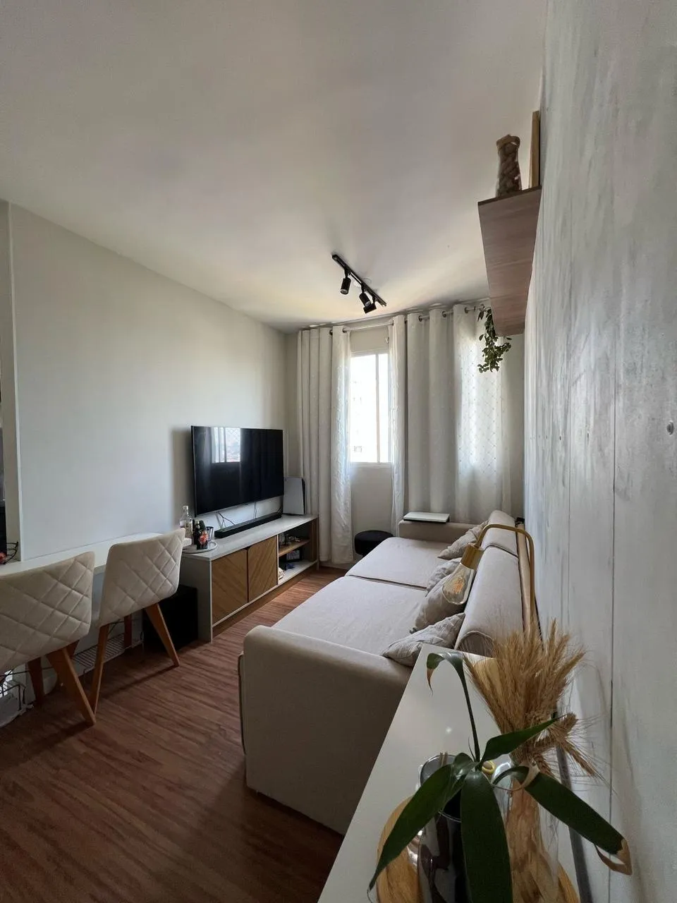 Imagem VENDO LINDO APARTAMENTO DE DOIS DORMITÓRIOS NA AV. MIGUEL YUNES!!