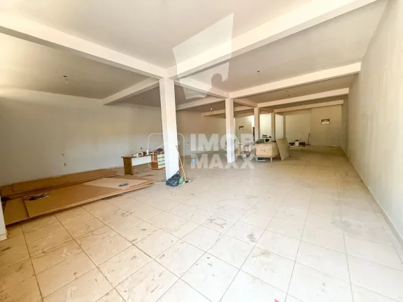 Imagem Loja/Salão à venda no Setor Econômico de Sobradinho, 200m², 1 dormitório, 1 banheiro. Confira!