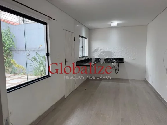 Imagem Casa com 4 dormitórios, edícula, vaga para 3 carros e quintal amplo na Ponta da Praia em santos por R$ 2.600.000,00