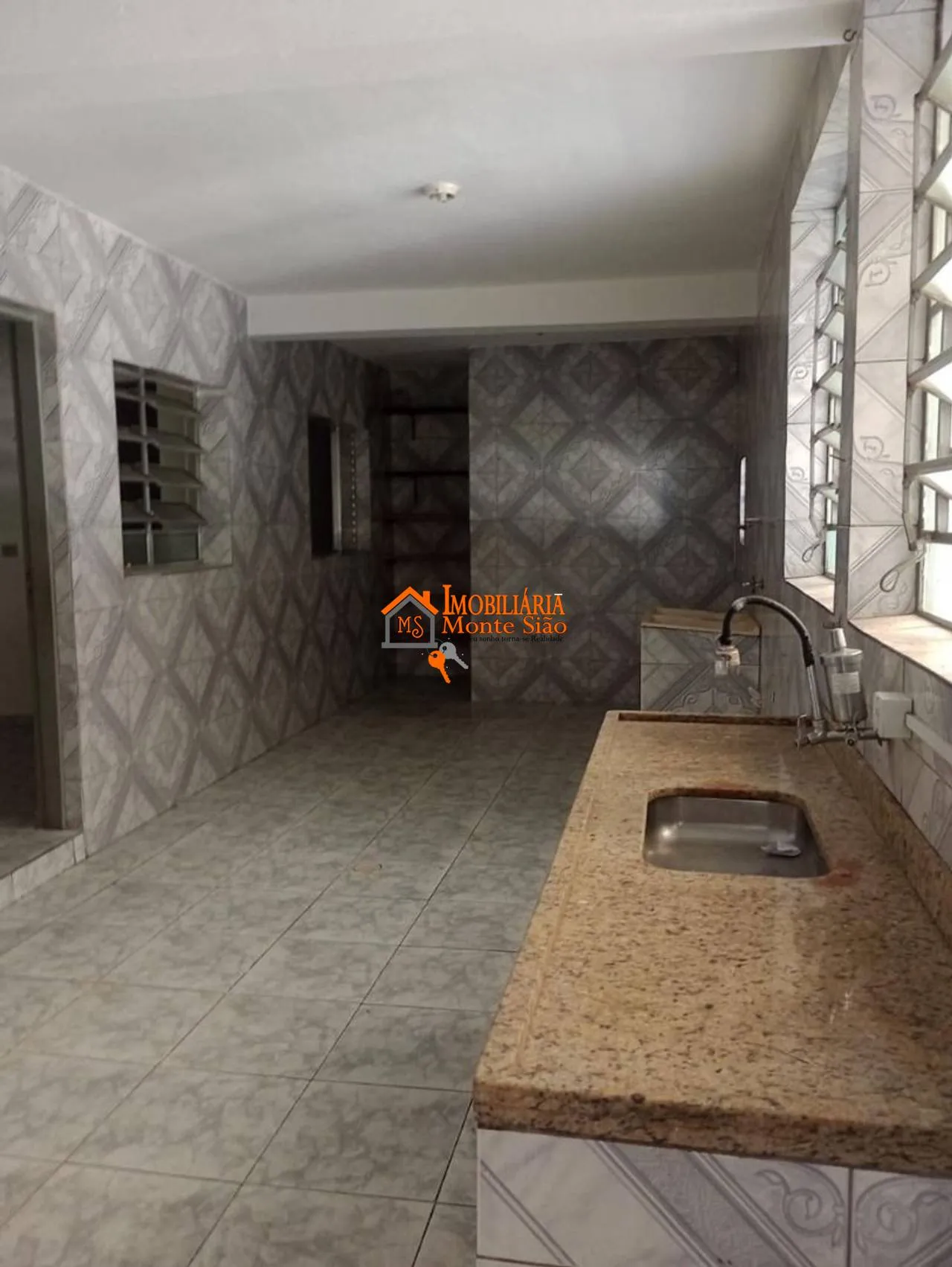 Imagem Casa com 2 dormitórios à venda, 250 m² por R$ 310.000 - Jardim Fortaleza - Guarulhos/SP