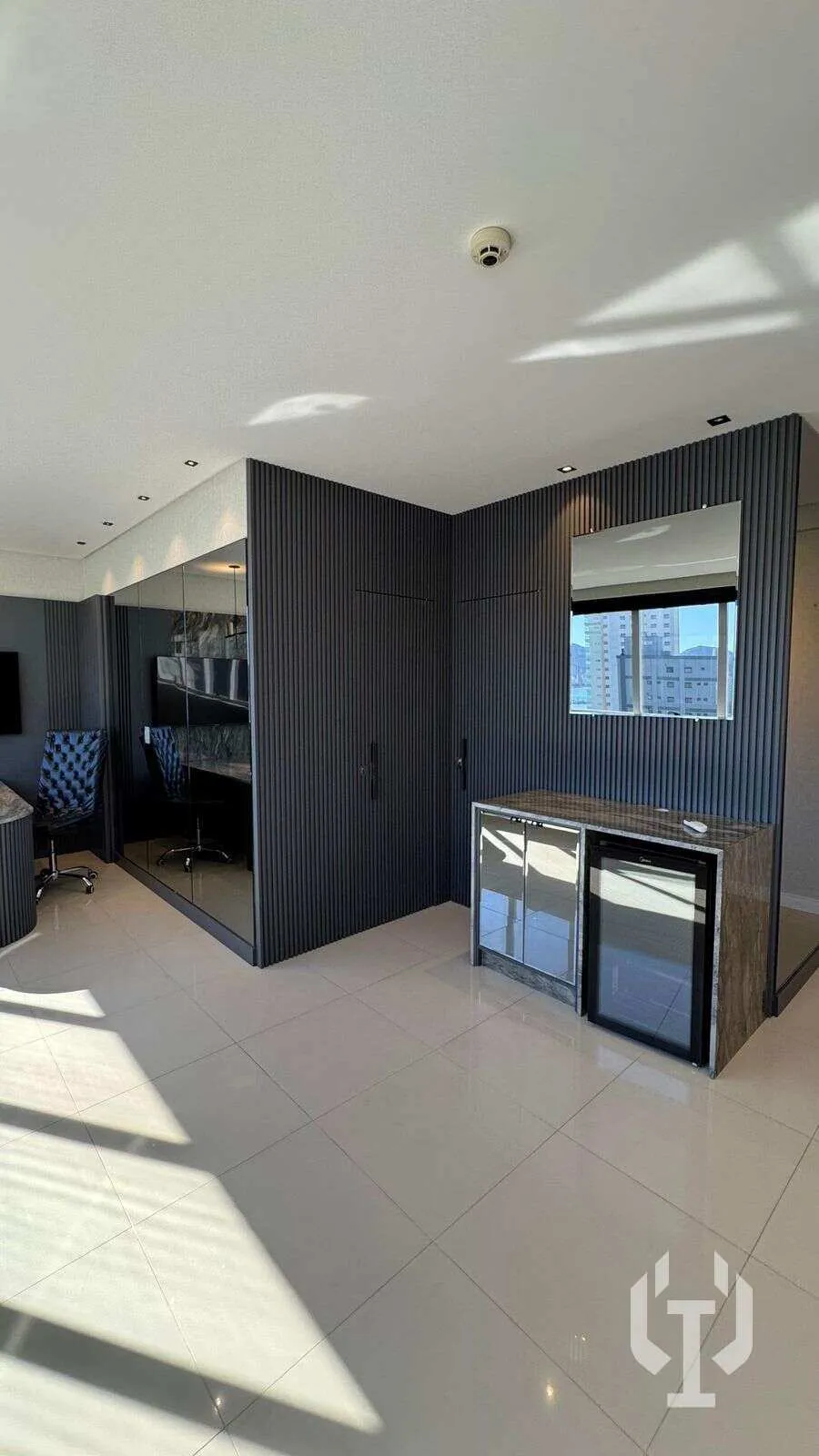 Imagem Sala comercial à venda em Itapema, Meia Praia, 35,5m2