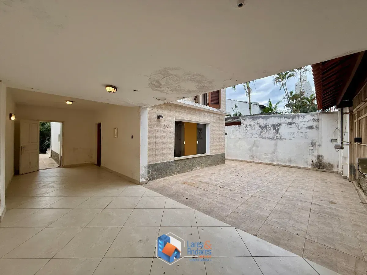 Imagem Sobrado para venda em Veleiros com 4 quartos, sendo 1 suíte, 235m²
