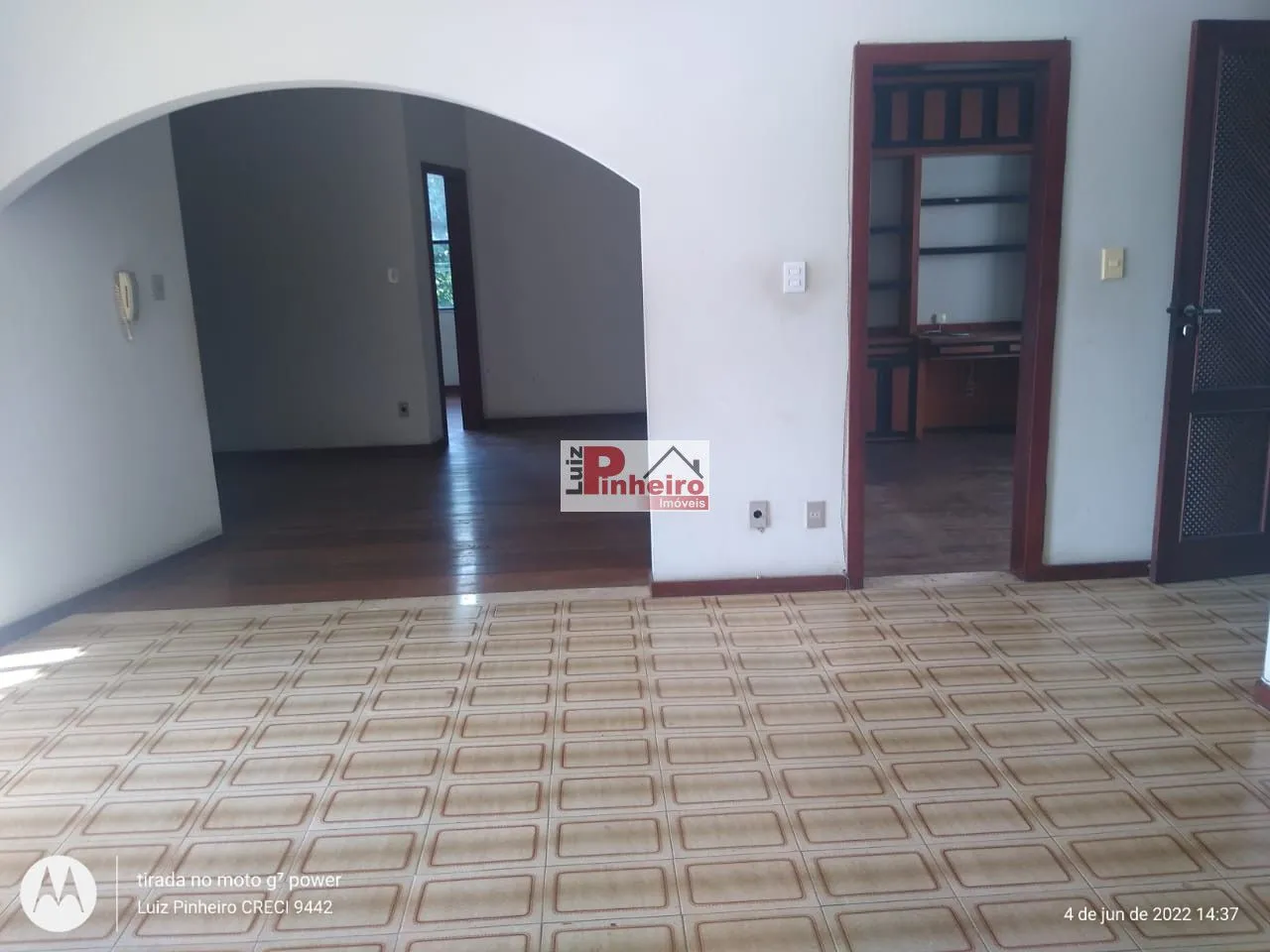 Imagem Casa no Itaigara com 4 4 sendo 2 suites