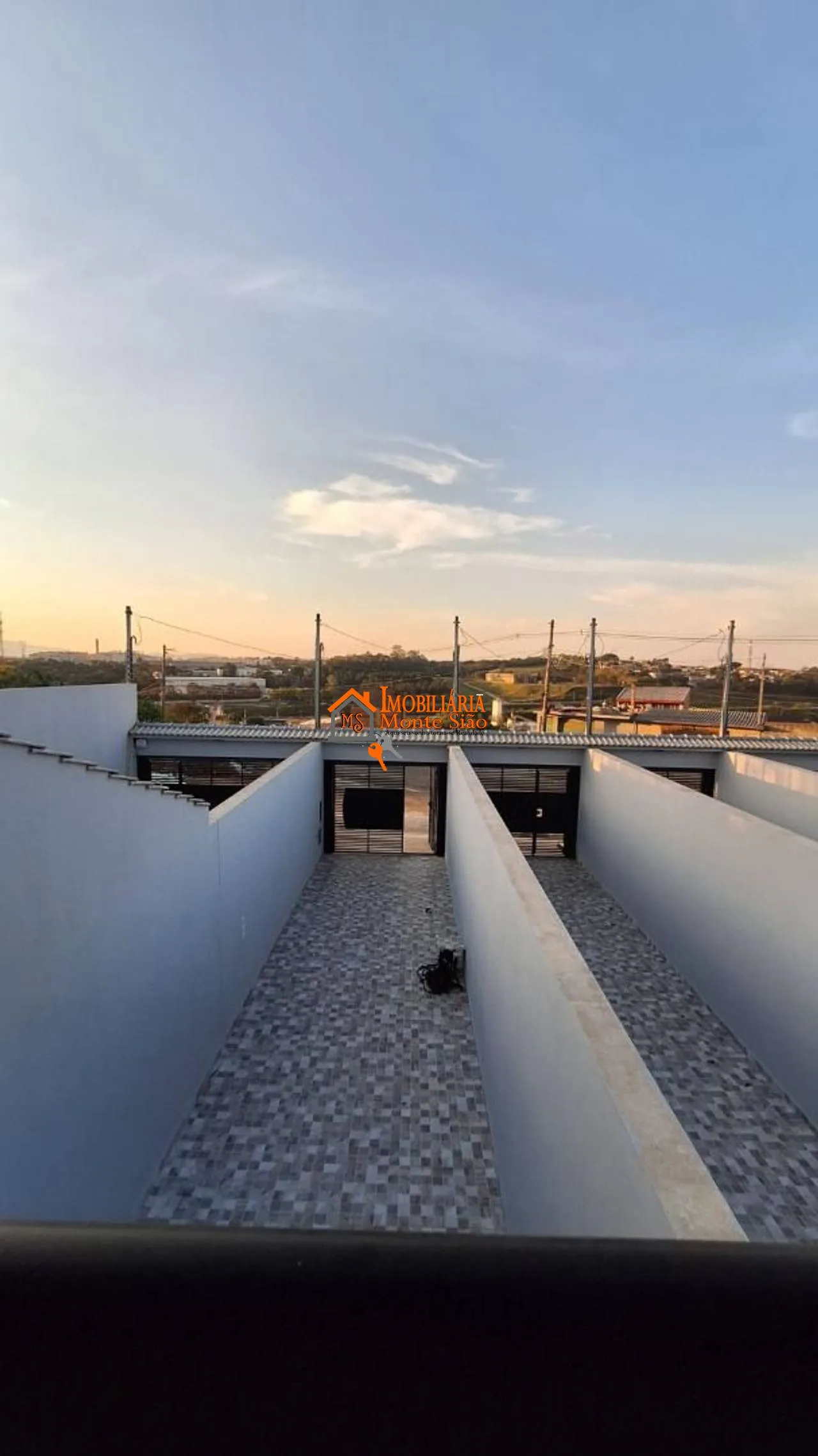 Imagem Sobrado com 2 dormitórios à venda, 92 m² por R$ 450.000,00 - Jardim Rio Negro - Itaquaquecetuba/SP