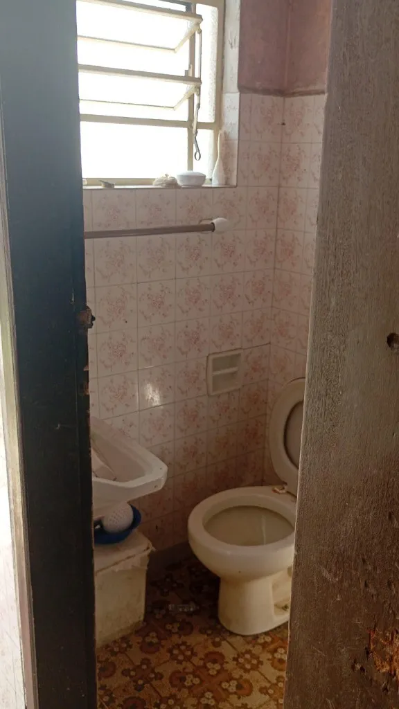 Imagem Casa para locação em São Bernardo do Campo - Jordanópolis: 3 quartos, 1 suite, 2 banheiros, 8 vagas de garagem.
