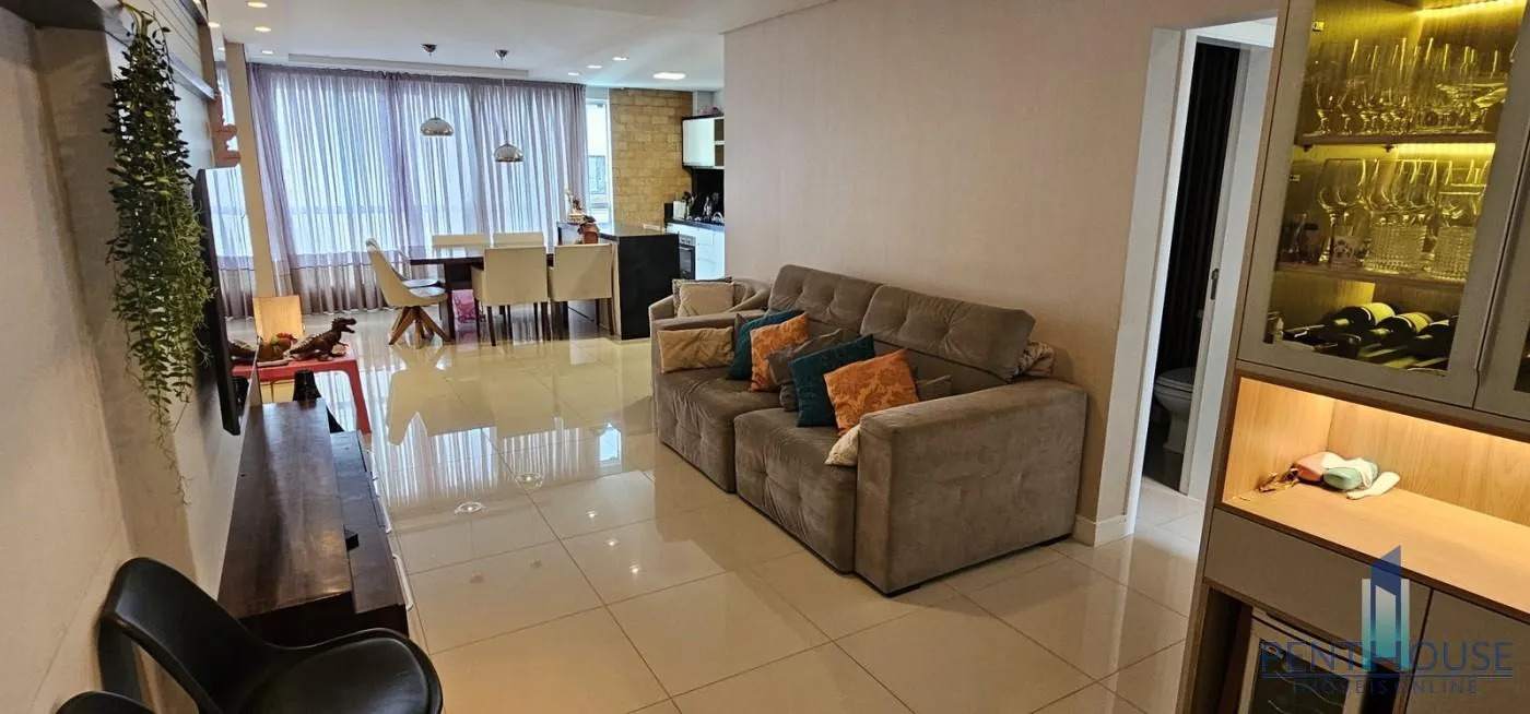 Imagem Apartamento Zona Central para Venda em Balneário Camboriú, CENTRO, 3 dormitórios, 1 suíte, 3 banheiros, 2 vagas