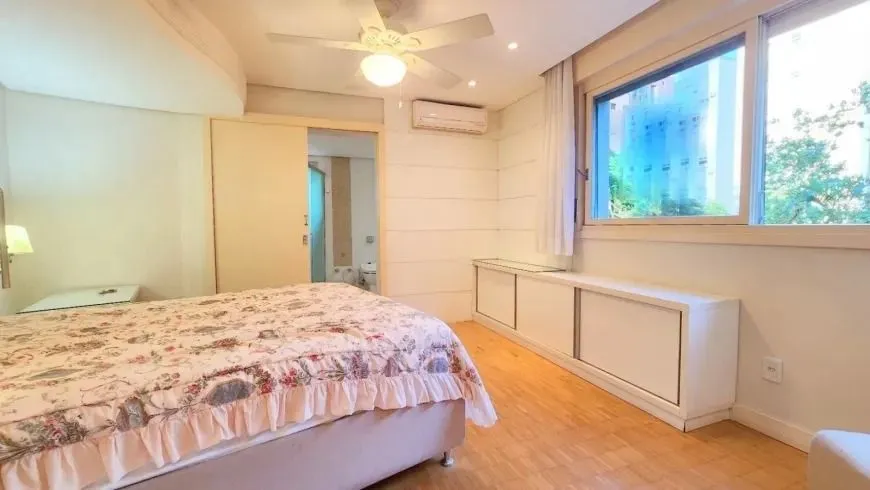 Imagem Apartamento 3 dormitórios, suíte, semimobiliado e duas vagas de garagem.