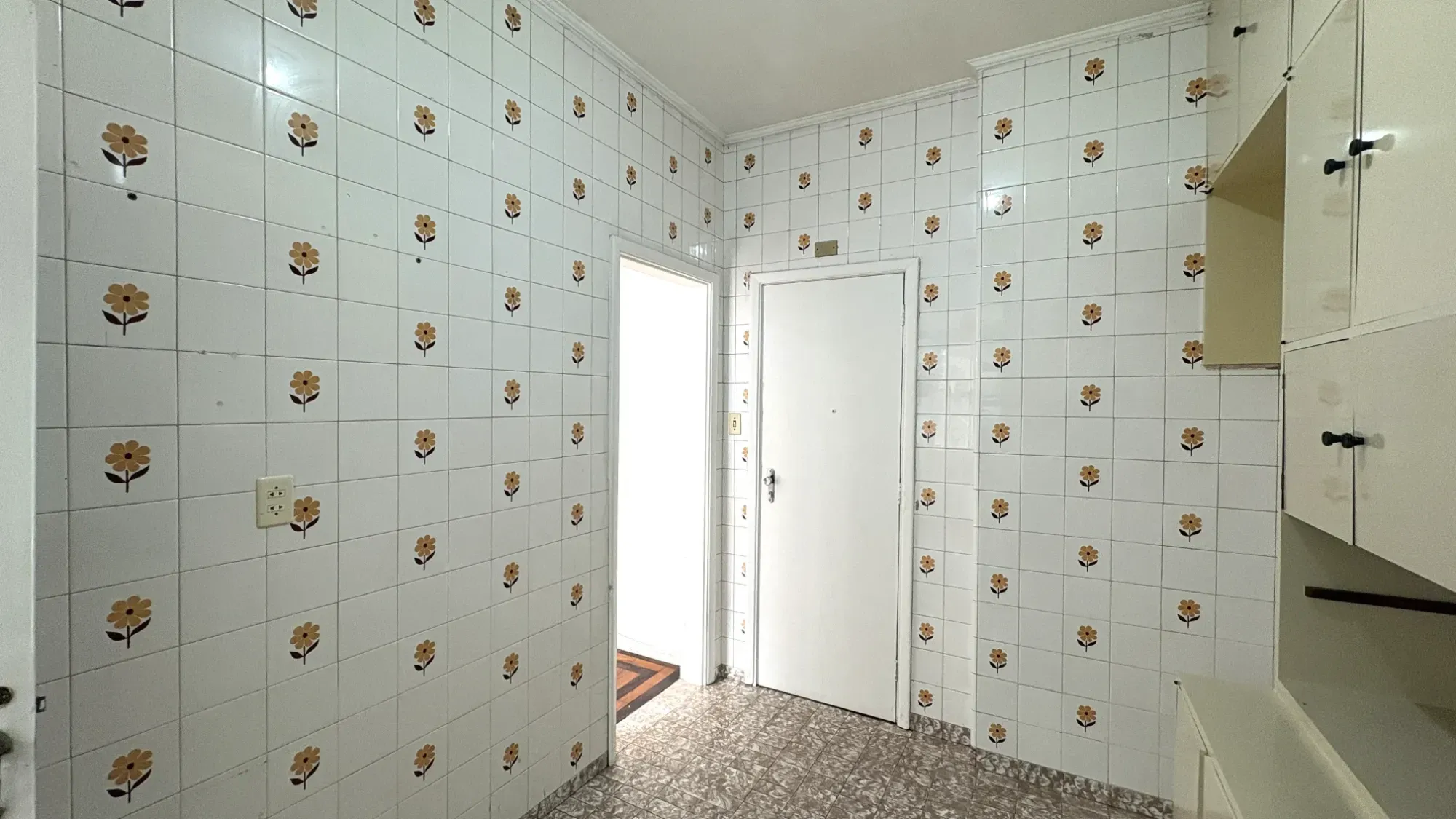 Imagem Apartamento com 2 Quartos para Alugar, 82 m² em Embaré - Santos