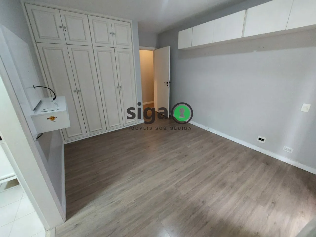 Imagem VENDE Apartamento na Vila Andrade (Região do Morumbi) com 4 Suítes, 4 Vagas + Depósito