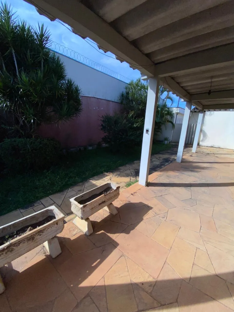 Imagem Prédio Comercial para alugar em Parque Campolim de 384.60m² com 6 Garagens