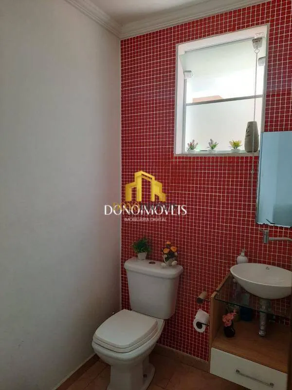 Imagem Casa 220 m² 3 dorms 1 suíte 6 vagas piscina Santa Terezinha SBC