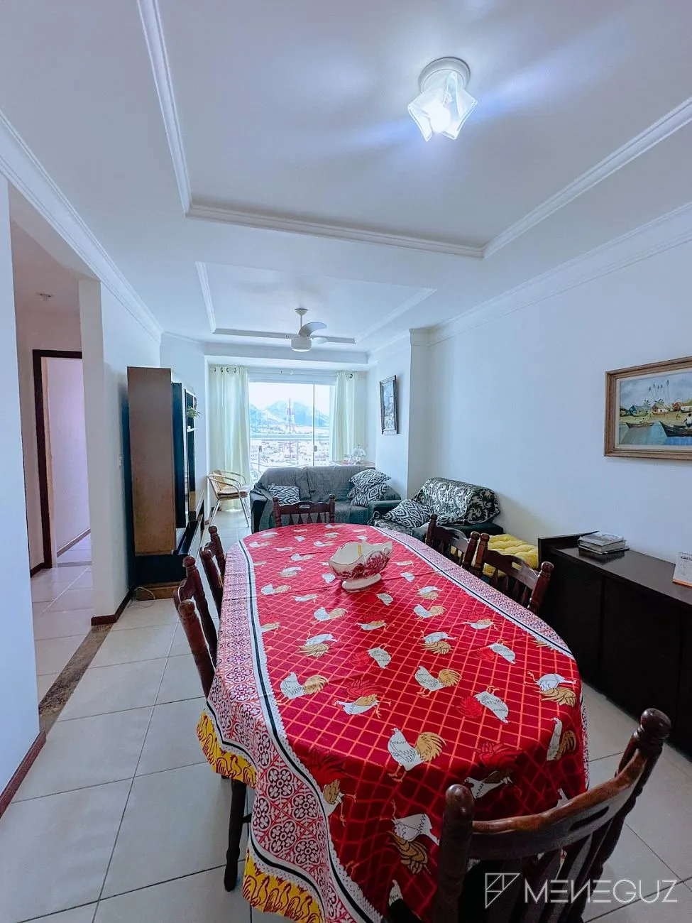 Imagem Apartamento Mobiliado na Praia do Morro - 3 Quartos em Prédio Frente Mar!