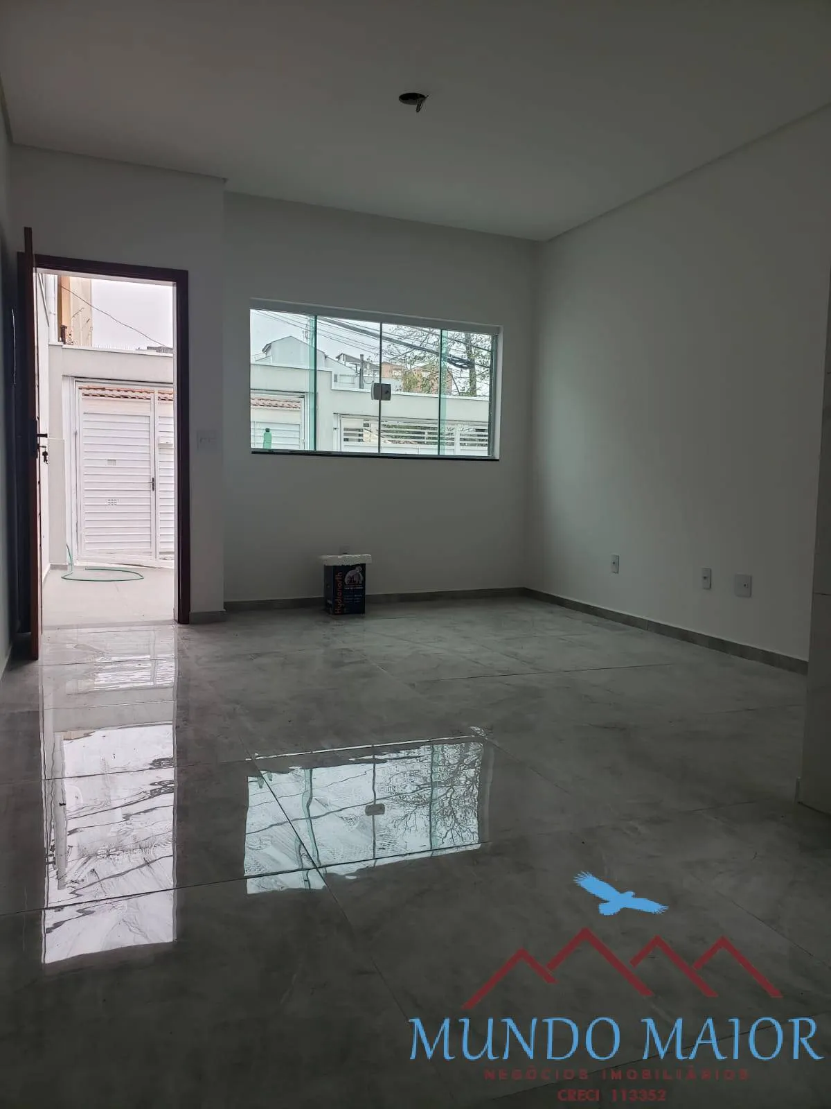 Imagem Casa Térrea com Porcelanato e Portão Automático - É Só Mudar!