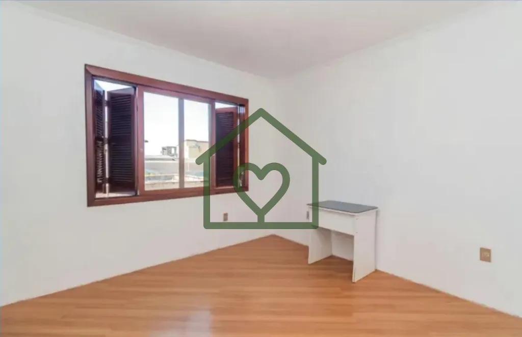 Imagem Para quem busca uma casa espaçosa, com estrutura de construção muito sólida e excelente distribu...