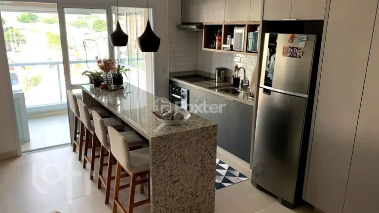 Imagem Apartamento 50M², 2Q, 1 Suíte, 1 Banheiro, 1 Vaga, Varanda, Piscina, Academia, Churrasqueira, Salão de Festas e Jogos, Quadra, Piscina Aquecida.