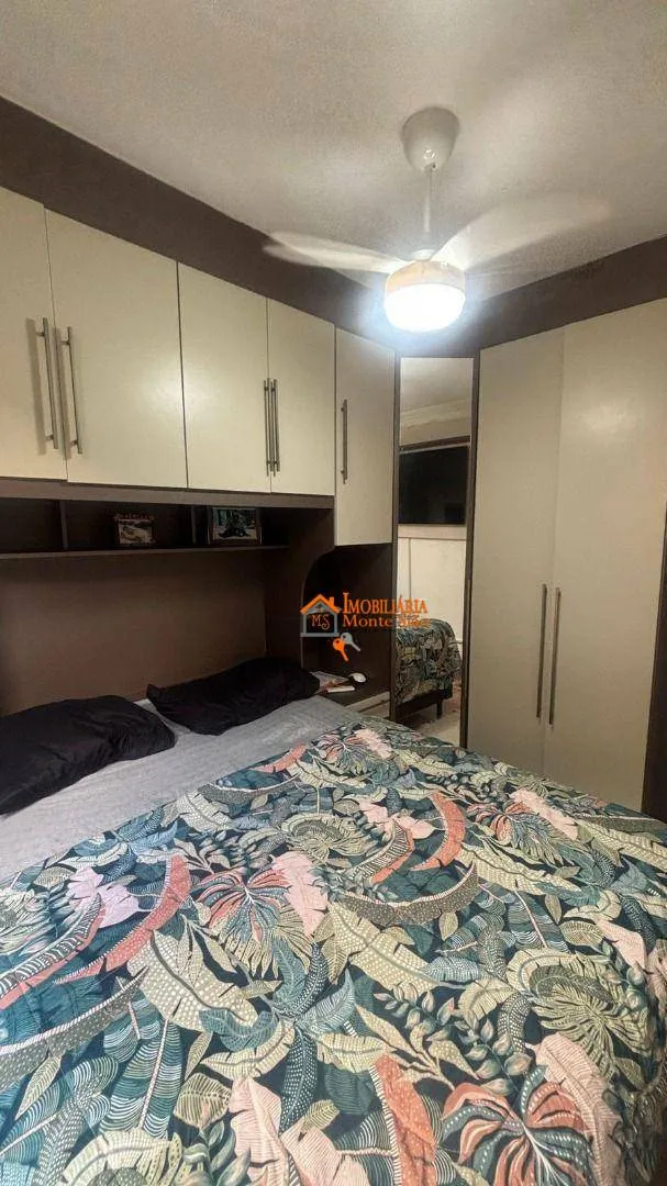 Imagem Apartamento com 2 dormitórios à venda, 47 m² por R$ 255.000,00 - Água Chata - Guarulhos/SP