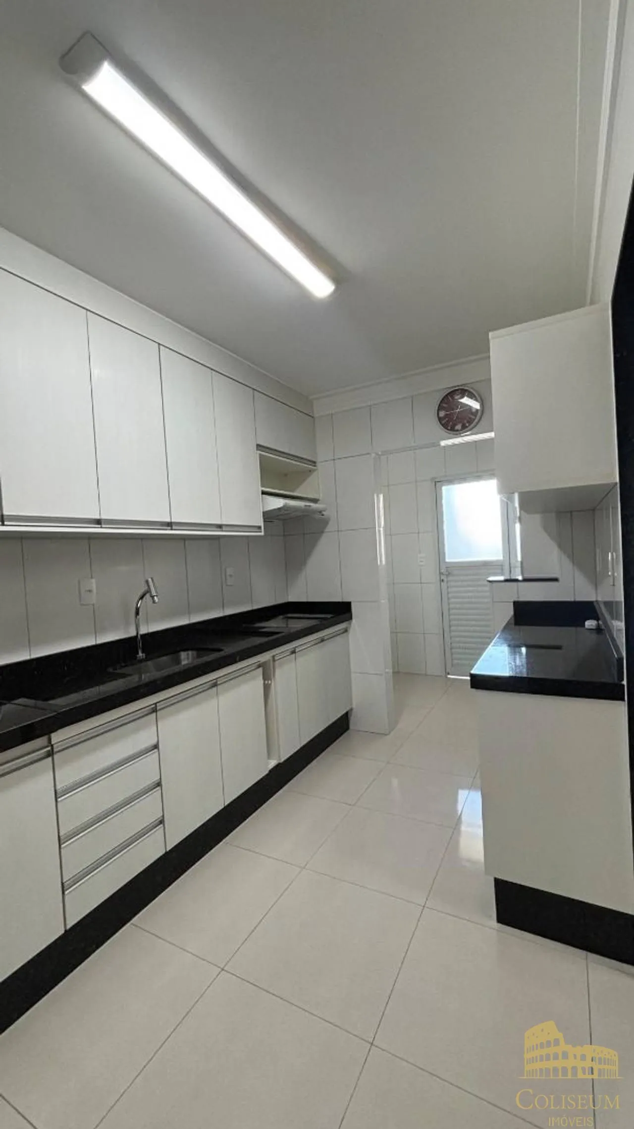 Imagem Lindo Apto 2 Dorms c/1 Suíte, 2 Vagas, Lazer, Sacada envidraçãda