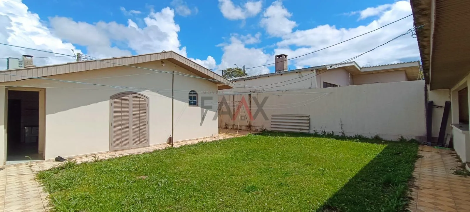 Imagem Casa com 5 dormitórios para venda,172.13 m², TRIANON, GUARAPUAVA - PR