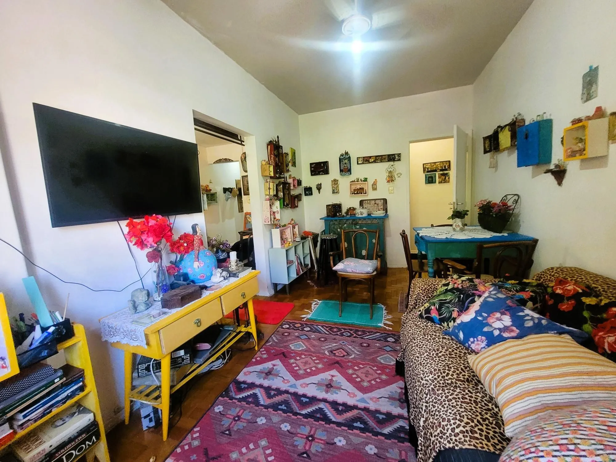Imagem ÓTIMO APARTAMENTO 2 DORMITÓRIOS A 50m DA UFRGS E UFCSPA.