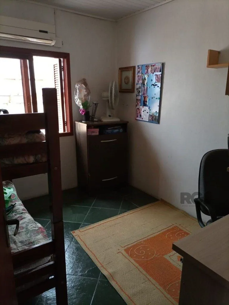 Imagem Casa 4 dormitórios no bairro Vila Ipiranga