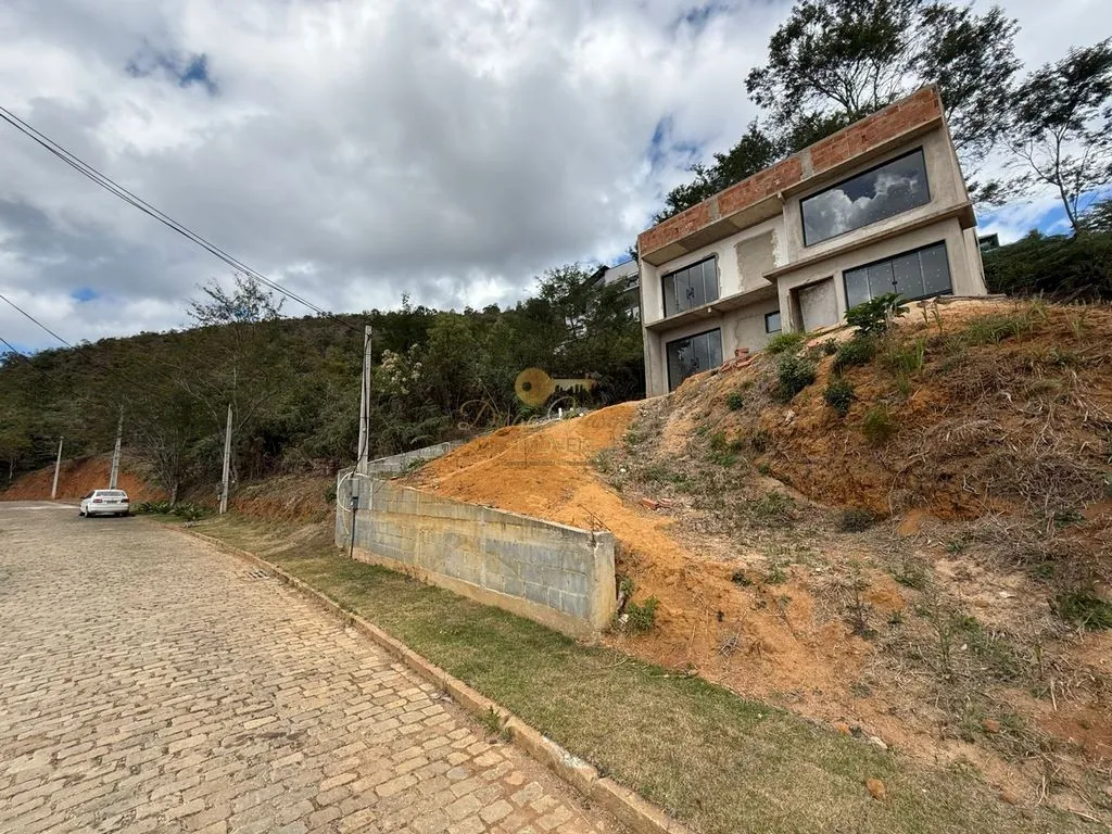 Imagem Casa em Condomínio para Venda em Teresópolis / no bairro Albuquerque
