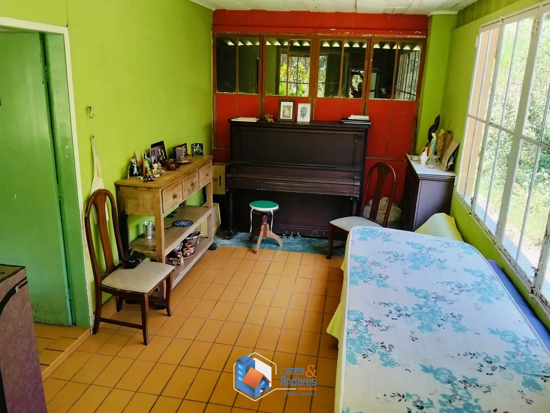 Imagem ARRENDAMENTO DE SITIO COM NASCENTE, ÁREA PARA PLANTIO, CASA COM 3 DORMITÓRIOS, CASEIRO, COM MAIS DE 40.000 METROS IDEAL PARA ONGS - SÃO LOURENÇO DA SERRA.