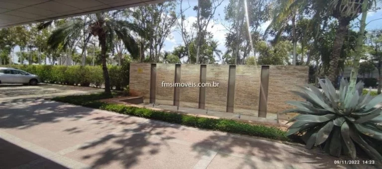 Imagem Conjunto Comercial de Alto Padrão com 641,50 m², 4 Banheiros e 18 Vagas de Garagem no Tamboré, Barueri-SP!