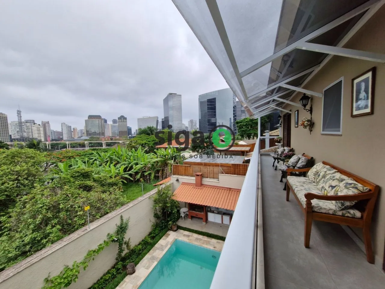 Imagem Casa de 5 dormitórios em condomínio no Real Parque