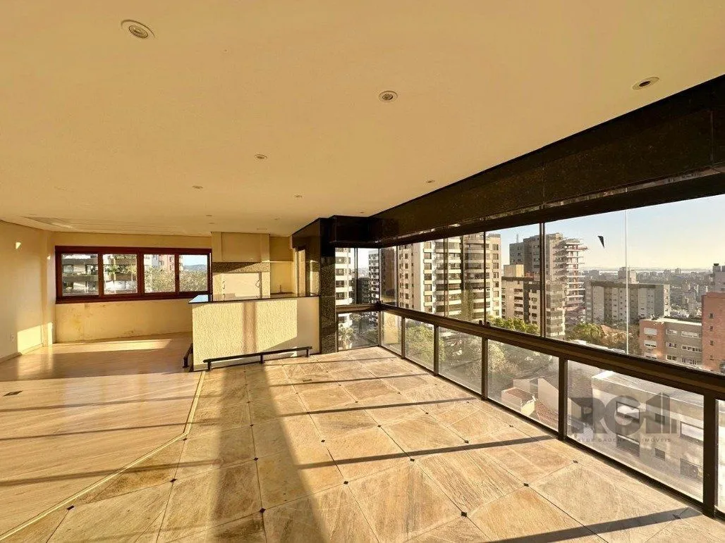 Imagem Apartamento com 4 suítes no Bairro Rio Branco semi-mobiliado com vista 360 graus