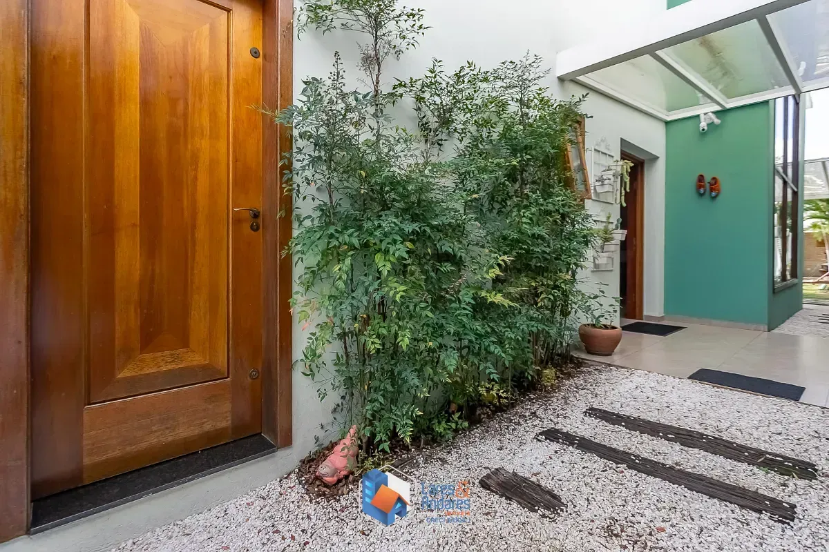 Imagem Casa para venda em Planalto Paulista com 3 quartos, sendo 3 suítes, 400m²