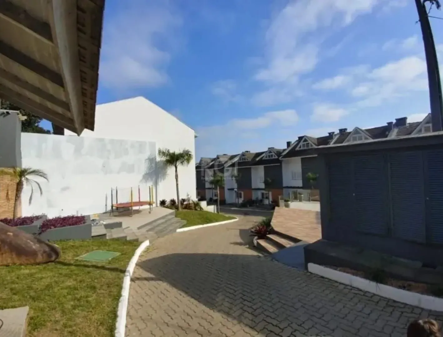 Imagem Ótima casa em condomínio fechado na Vila Nova, em Porto Alegre!